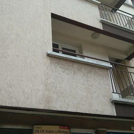 Central Old Town Apartment With A Private Patio * Sofia